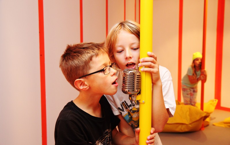 ZOOM Mitmachausstellung HOER HOER! SCHAU SCHAU! 10: ZOOM Mitmachausstellung HOER HOER! SCHAU SCHAU!