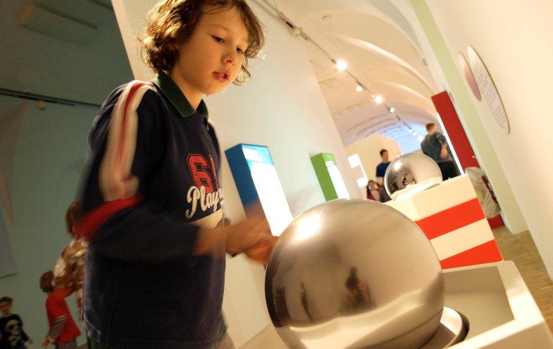 ZOOM Ausstellung „Rund um den Ball“ 10