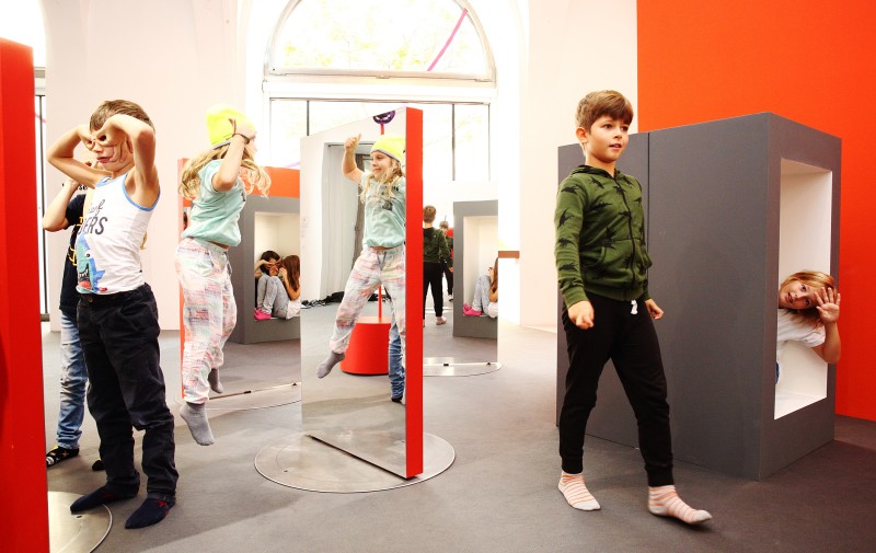 ZOOM Mitmachausstellung HOER HOER! SCHAU SCHAU! 11: ZOOM Mitmachausstellung HOER HOER! SCHAU SCHAU!