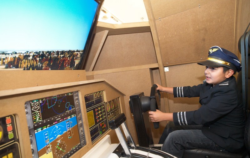 ZOOM Ausstellung „Es fliegt, es fliegt“ 5